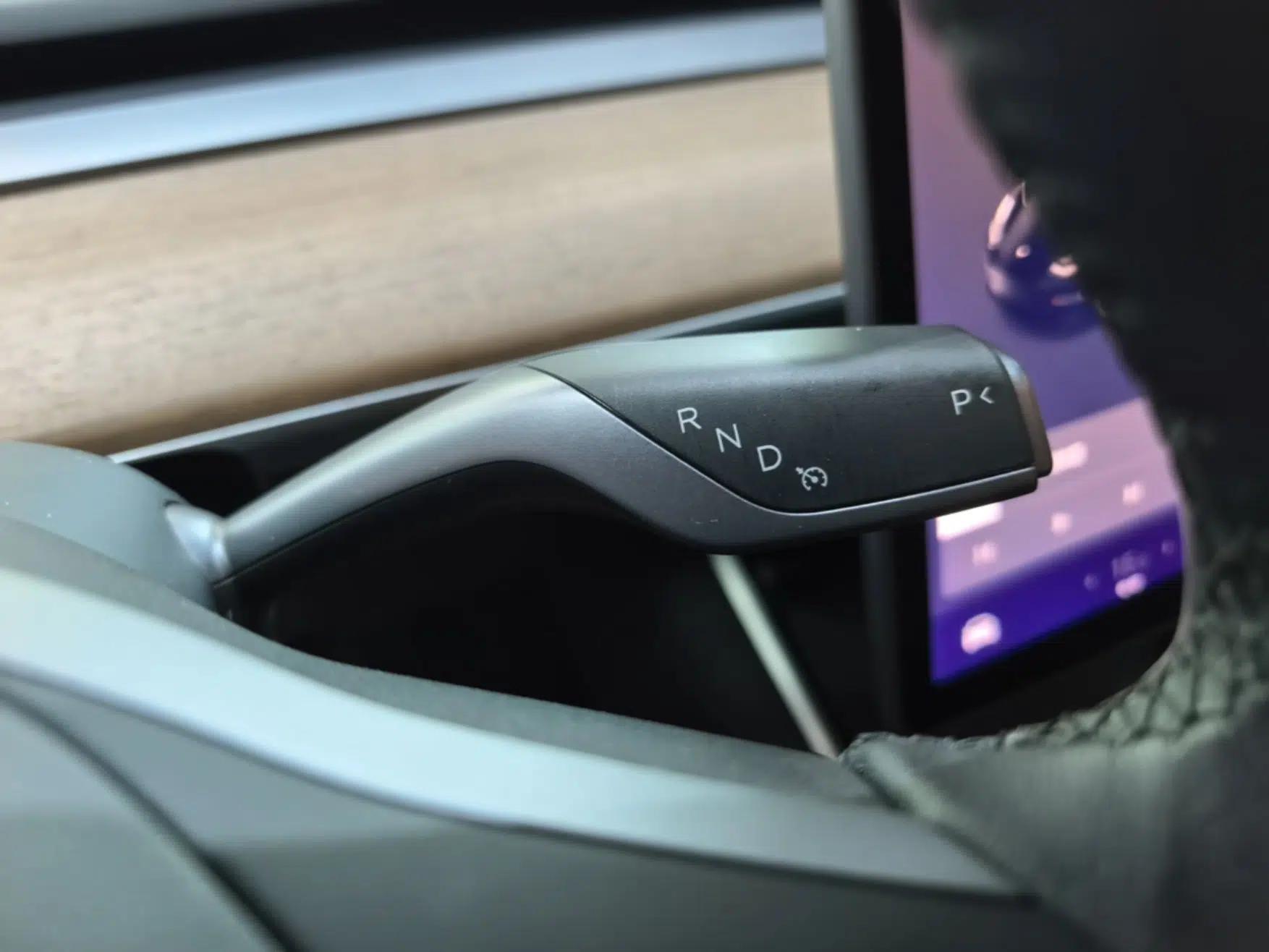 Tesla Model 3 2020 Standard Range Rear-Wheel Drive Upgraded Version — миниатюра 21