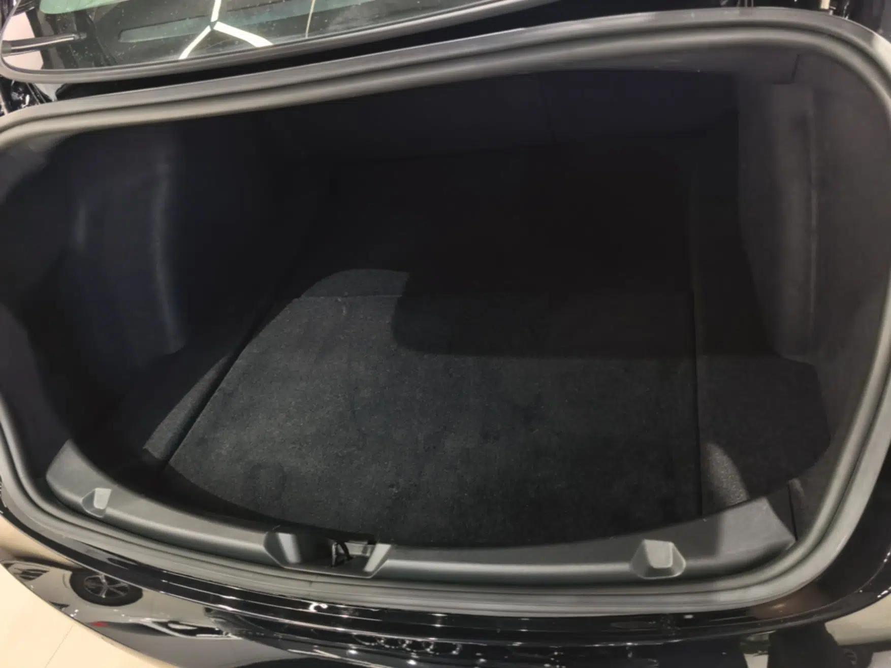 Tesla Model 3 2020 Standard Range Rear-Wheel Drive Upgraded Version — миниатюра 27