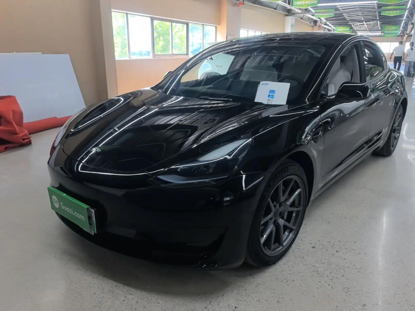 Tesla Model 3 2022 Rear-Wheel-Drive Version — миниатюра 1