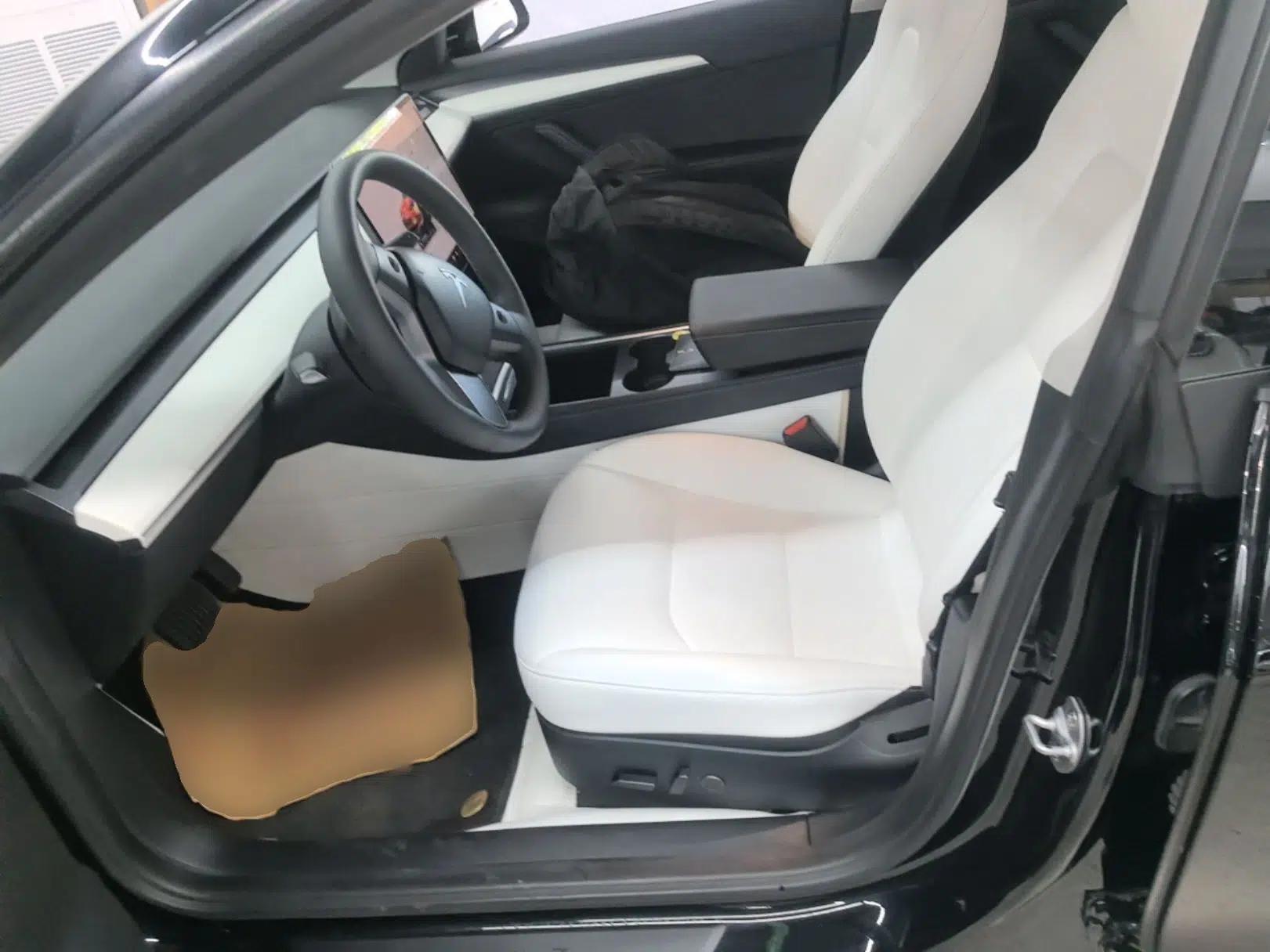 Tesla Model 3 2022 Rear-Wheel-Drive Version — миниатюра 17