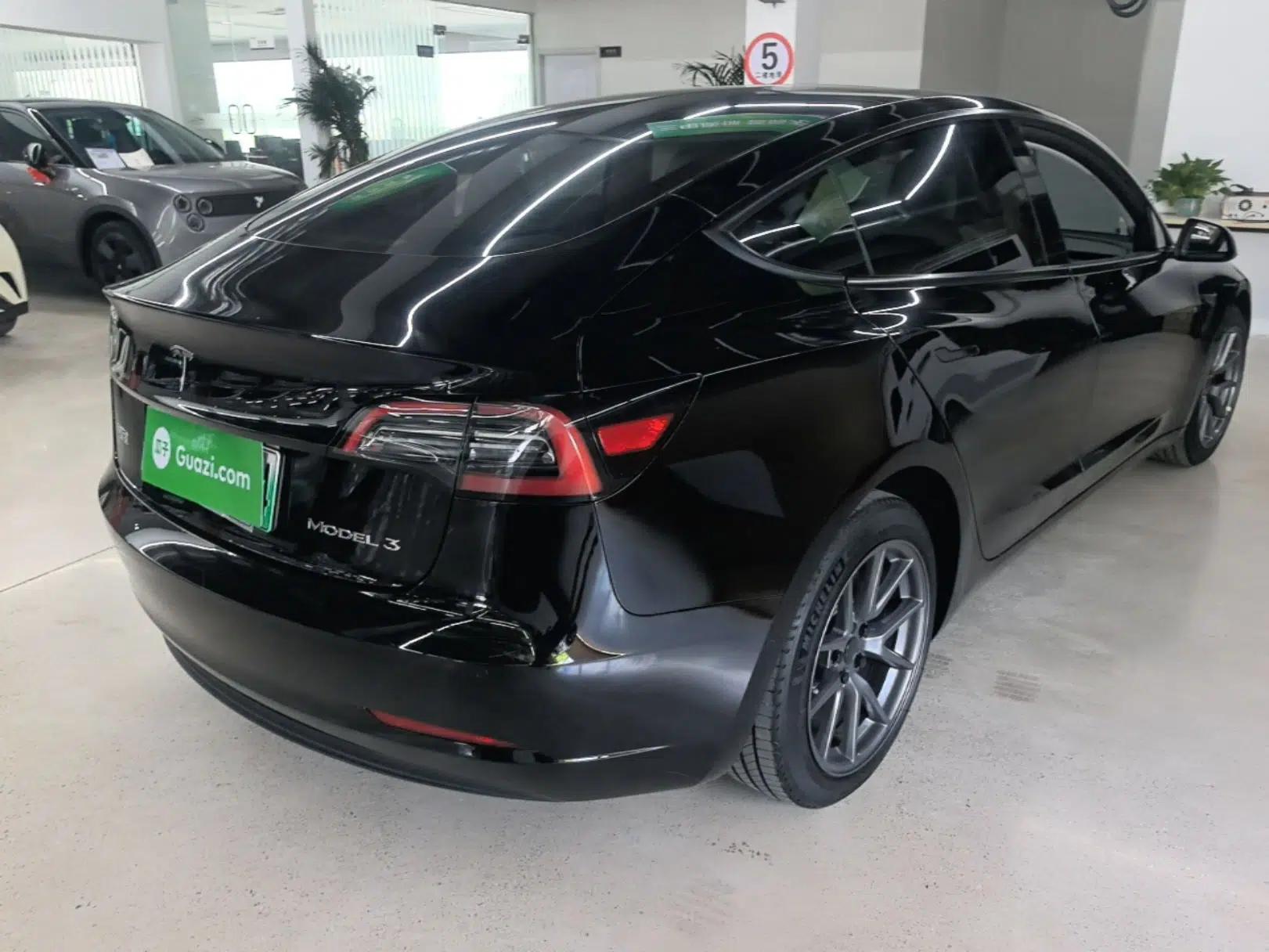 Tesla Model 3 2022 Rear-Wheel-Drive Version — миниатюра 6