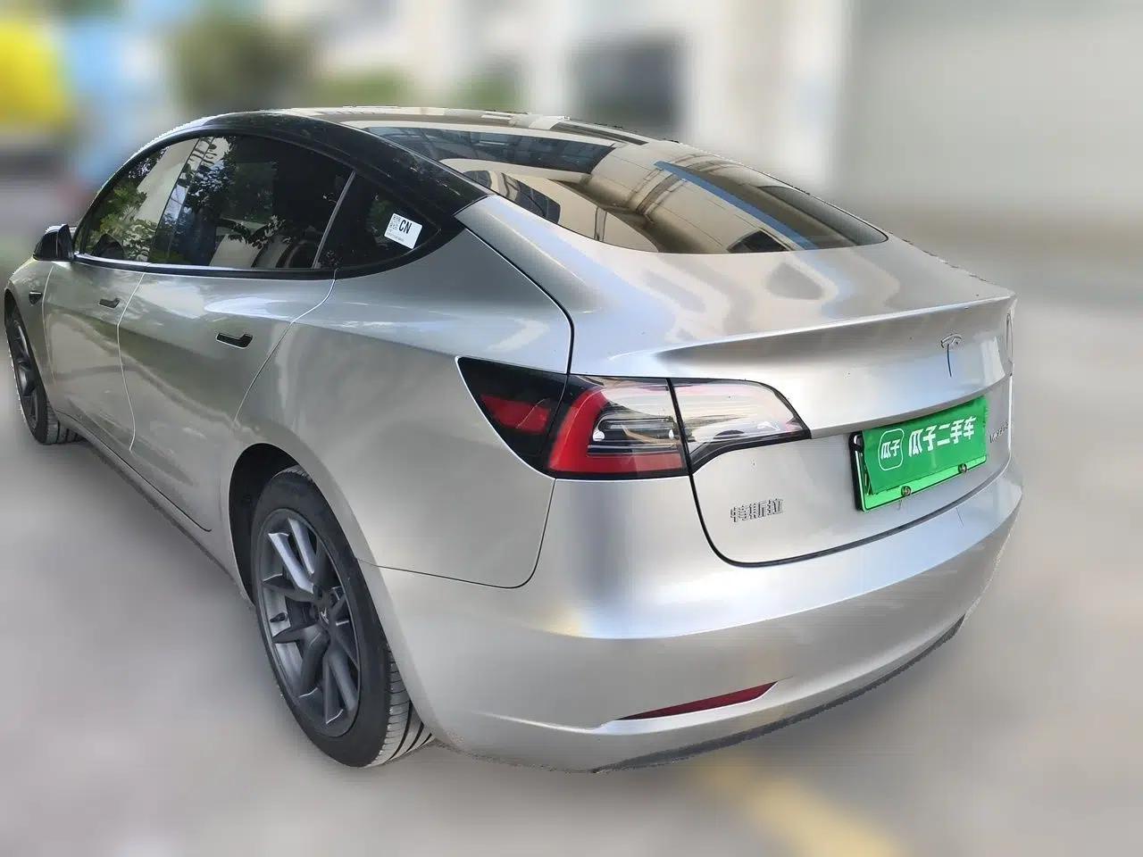 Tesla Model 3 2022 Rear-Wheel-Drive Version — миниатюра 4