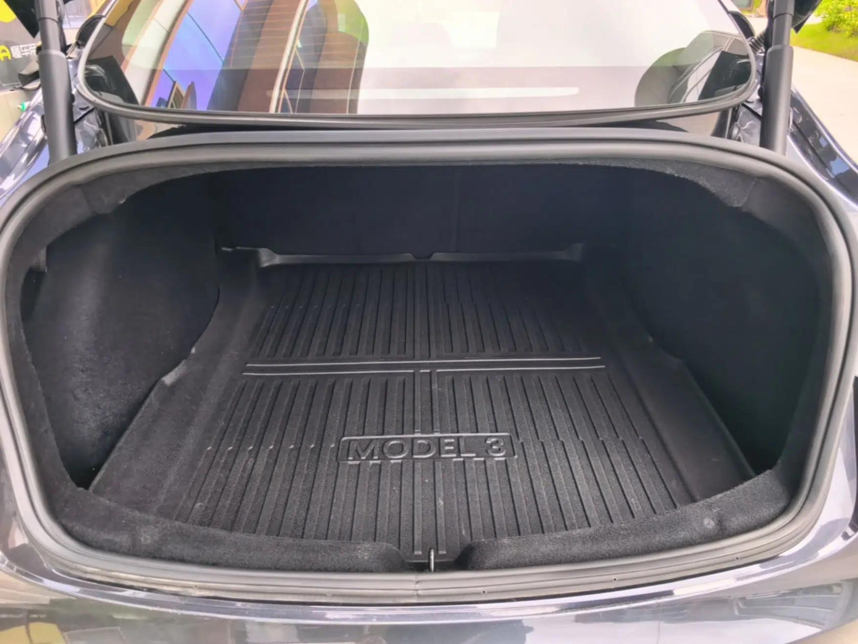 Tesla Model 3 2025 Rear-Wheel-Drive Version — миниатюра 22