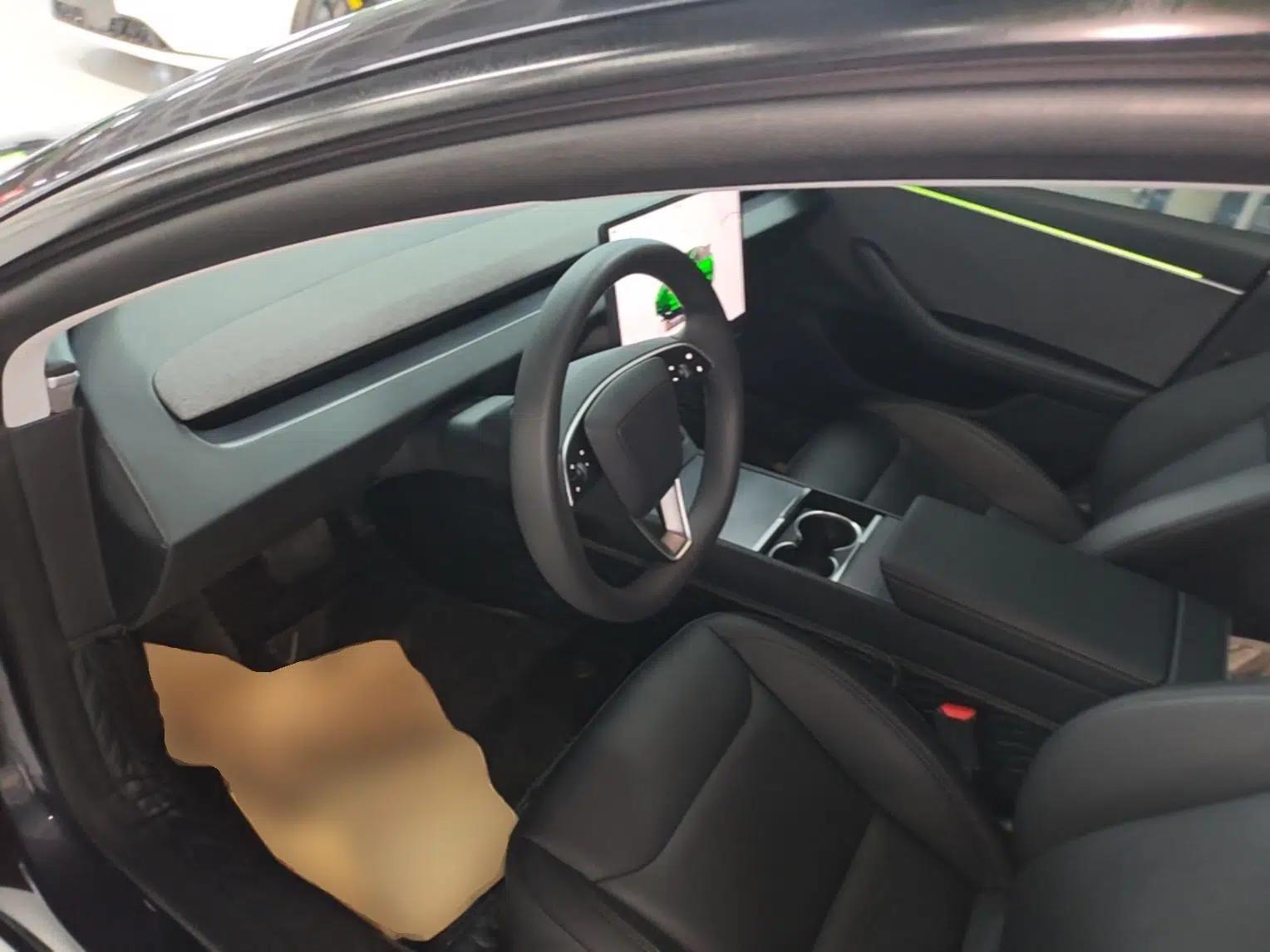 Tesla Model 3 2023 Rear-Wheel-Drive Version — миниатюра 18