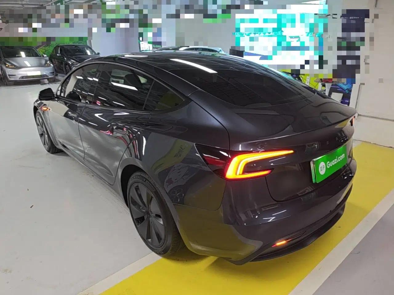 Tesla Model 3 2023 Rear-Wheel-Drive Version — миниатюра 4
