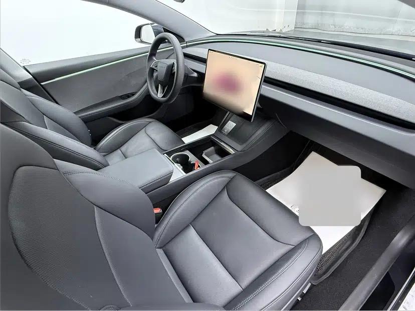 Tesla Model 3 2023 Rear-Wheel-Drive Version — миниатюра 24