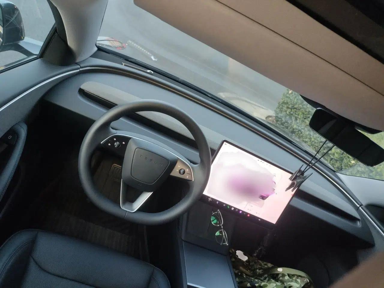 Tesla Model 3 2023 Rear-Wheel-Drive Version — миниатюра 9