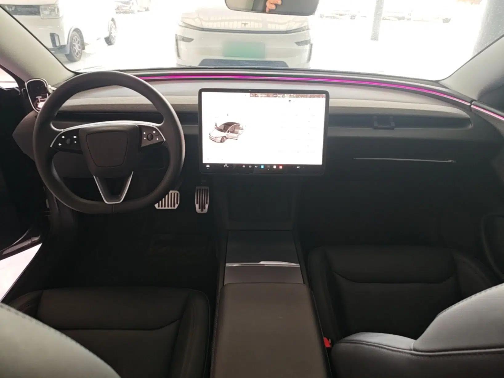 Tesla Model 3 2023 Rear-Wheel-Drive Version — миниатюра 12