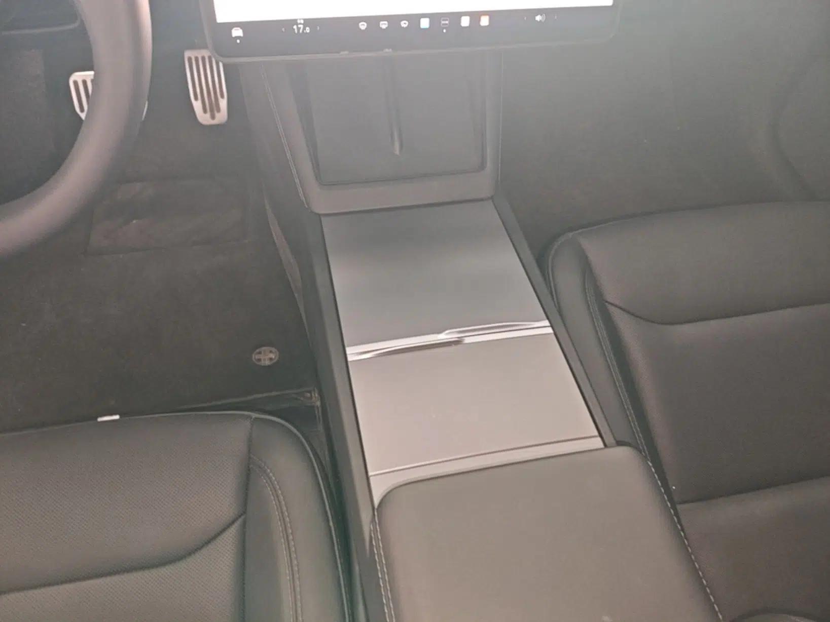 Tesla Model 3 2023 Rear-Wheel-Drive Version — миниатюра 16