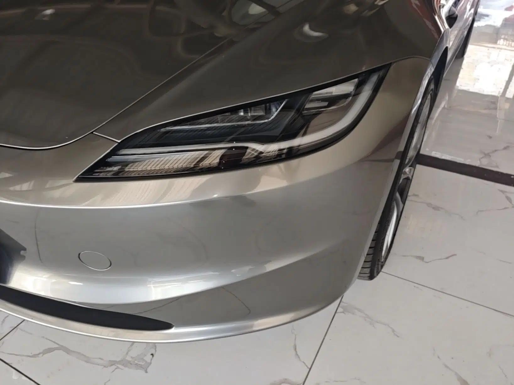 Tesla Model 3 2023 Rear-Wheel-Drive Version — миниатюра 8