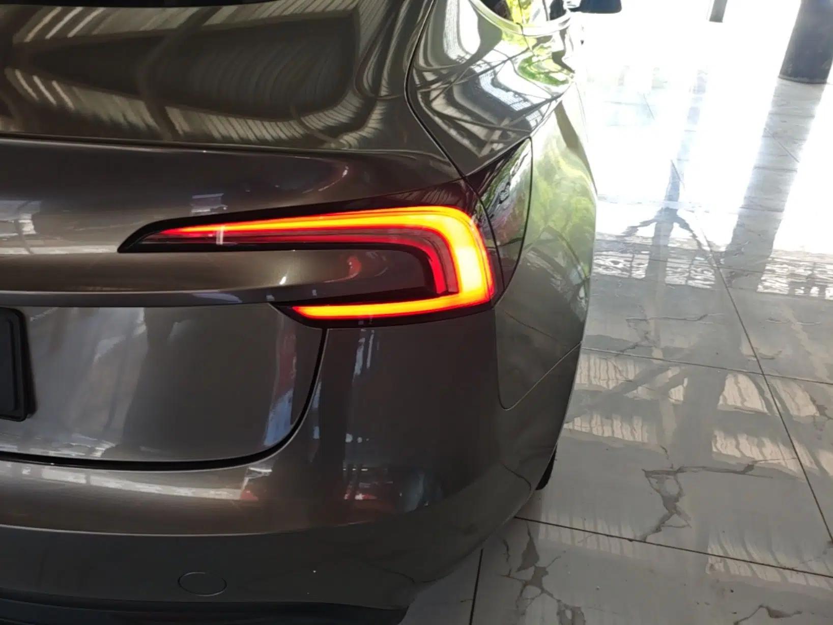 Tesla Model 3 2023 Rear-Wheel-Drive Version — миниатюра 9