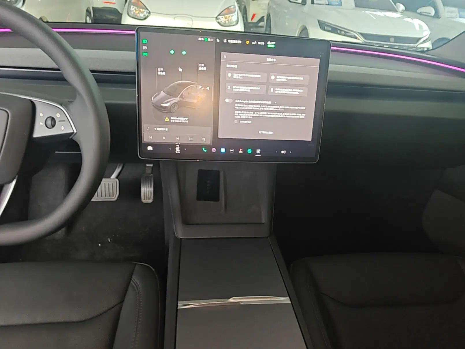 Tesla Model 3 2025 Rear-Wheel-Drive Version — миниатюра 15