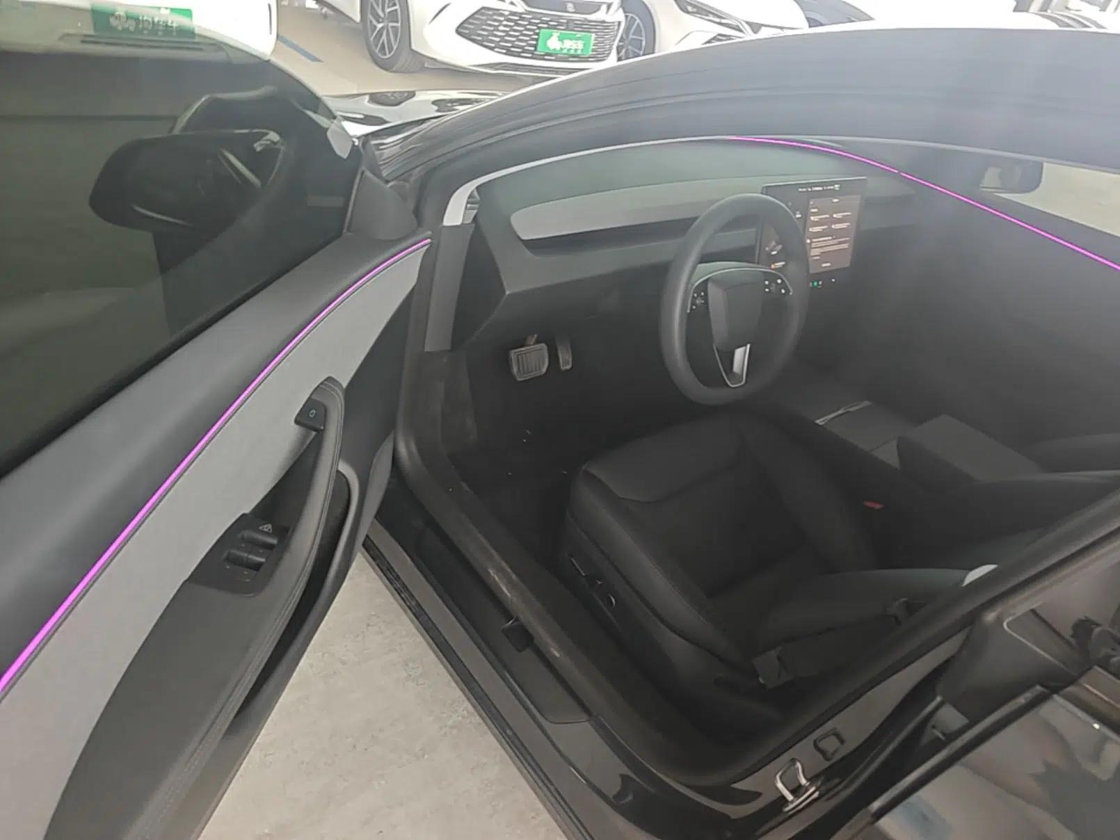 Tesla Model 3 2025 Rear-Wheel-Drive Version — миниатюра 18