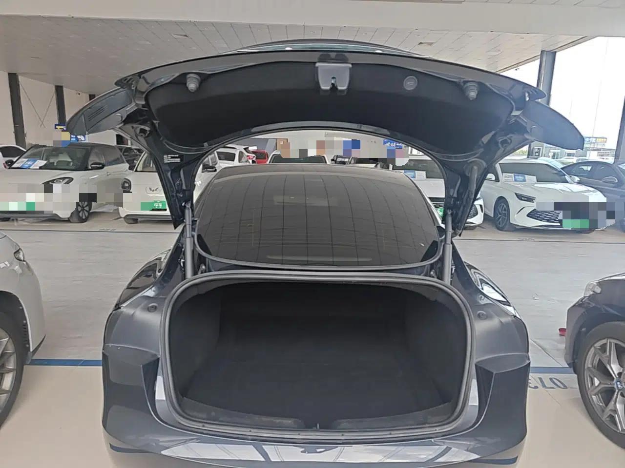 Tesla Model 3 2025 Rear-Wheel-Drive Version — миниатюра 22