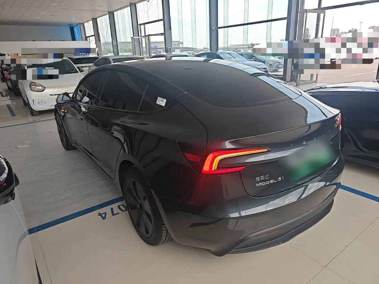 Tesla Model 3 2025 Rear-Wheel-Drive Version — миниатюра 4