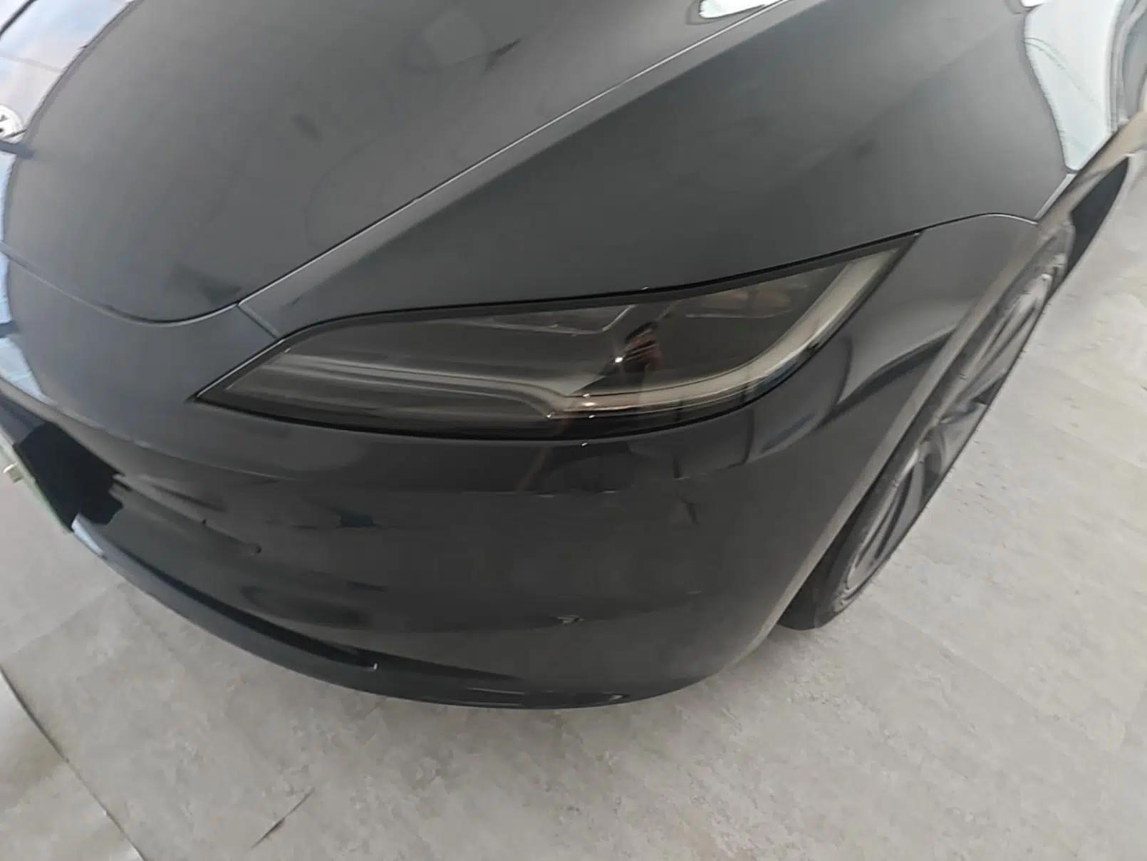Tesla Model 3 2025 Rear-Wheel-Drive Version — миниатюра 8