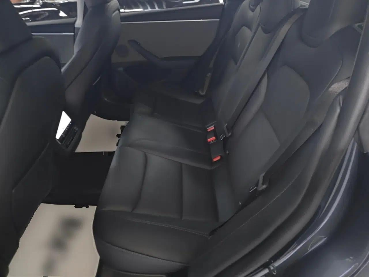 Tesla Model 3 2025 Rear-Wheel-Drive Version — миниатюра 25