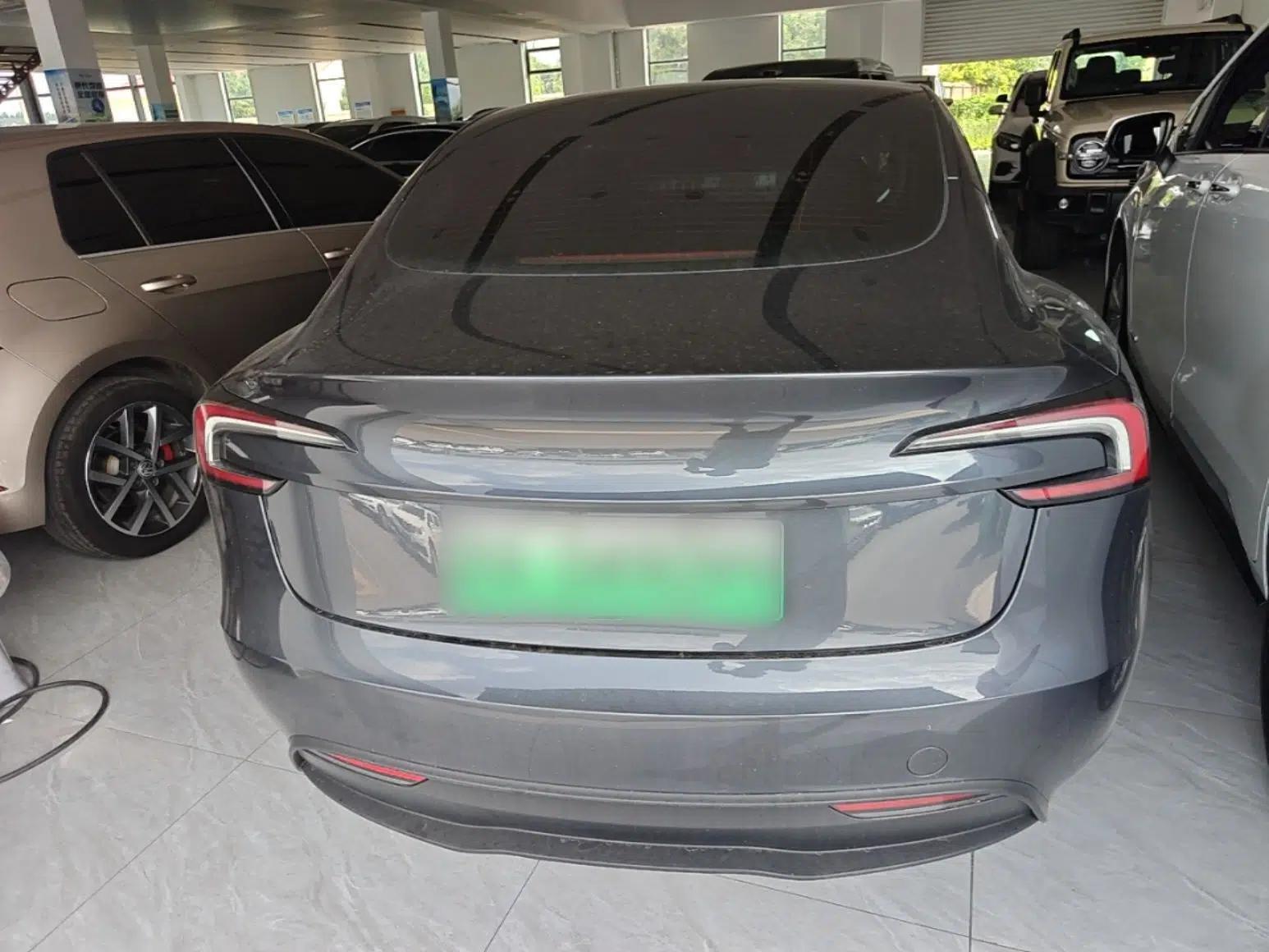 Tesla Model 3 2023 Rear-Wheel-Drive Version — миниатюра 5
