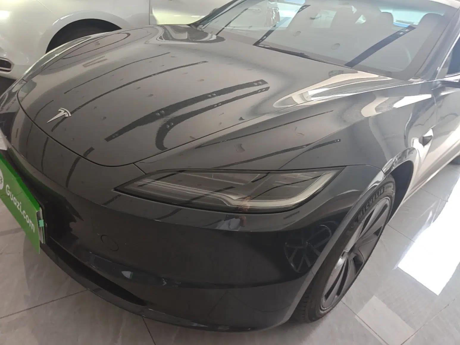 Tesla Model 3 2023 Rear-Wheel-Drive Version — миниатюра 8