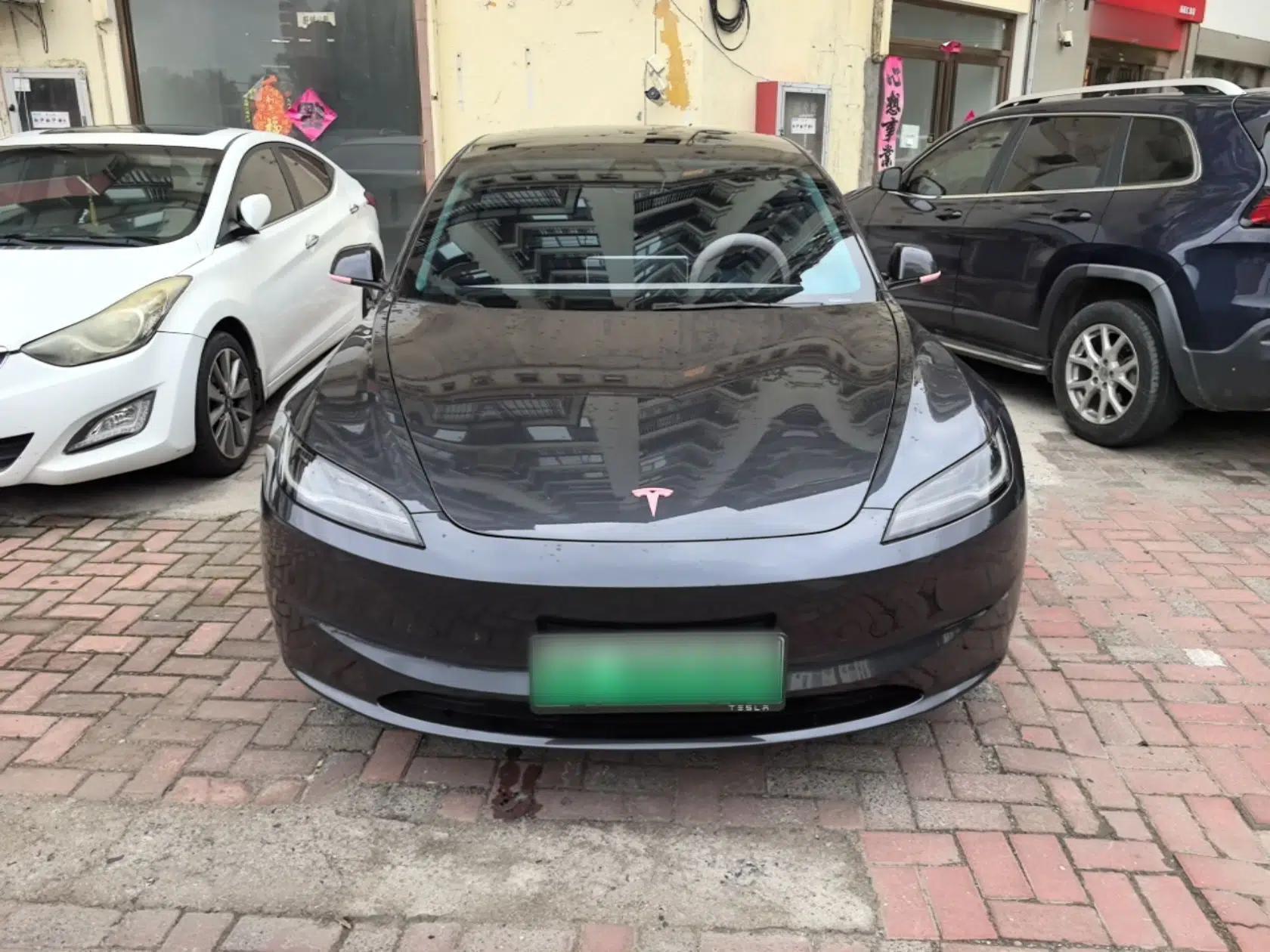 Tesla Model 3 2025 Rear-Wheel-Drive Version — миниатюра 2