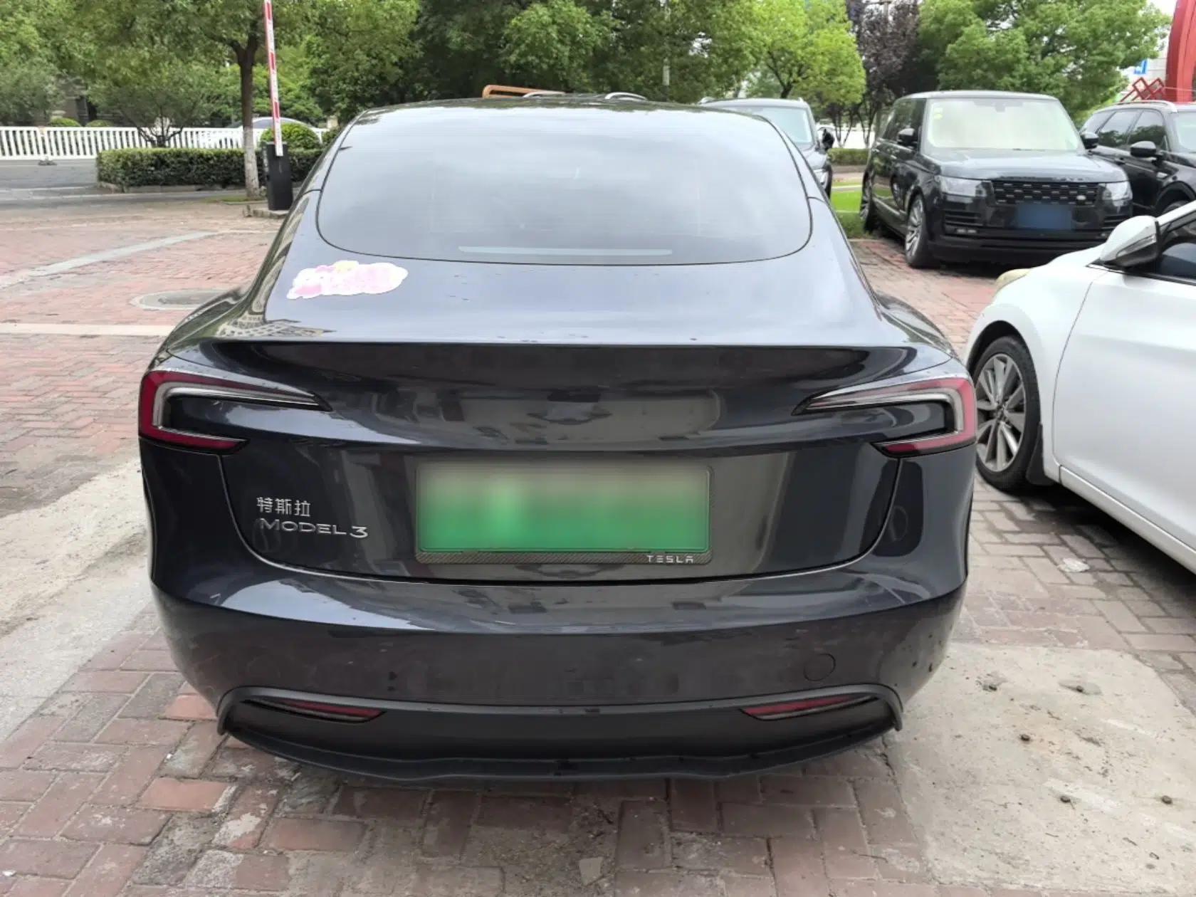 Tesla Model 3 2025 Rear-Wheel-Drive Version — миниатюра 5