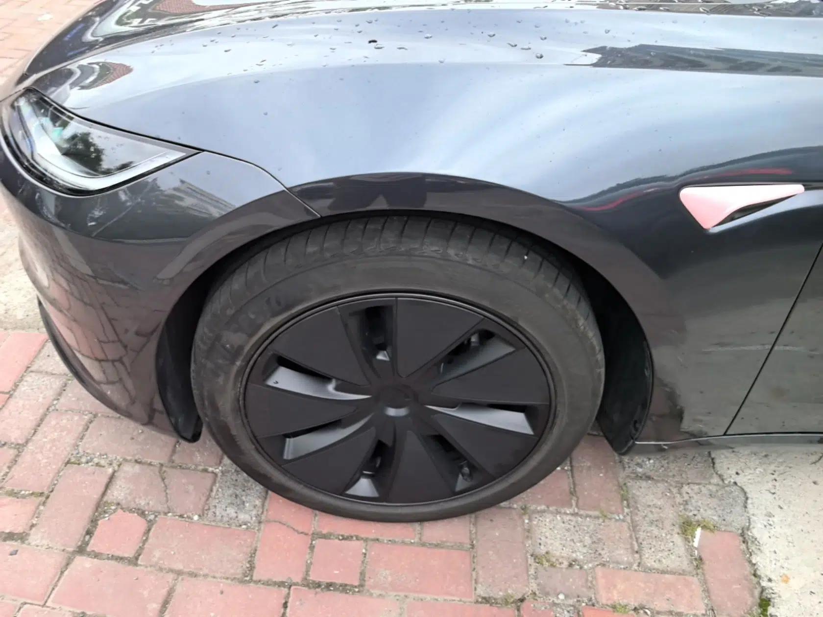 Tesla Model 3 2025 Rear-Wheel-Drive Version — миниатюра 10
