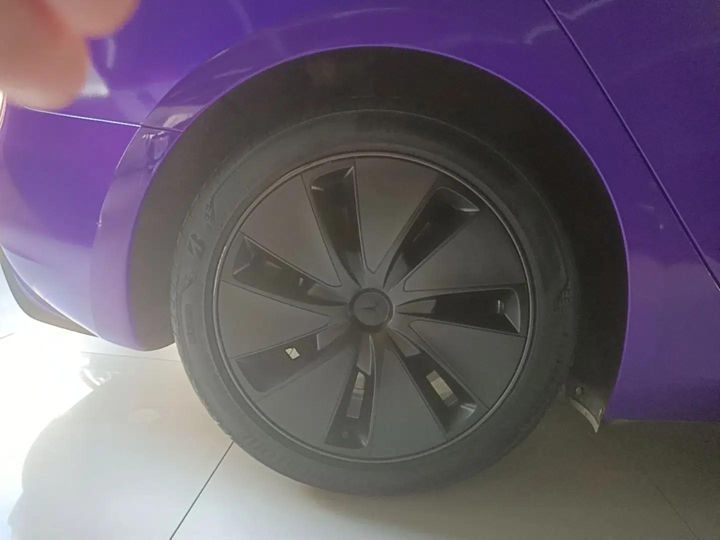 Tesla Model 3 2025 Rear-Wheel-Drive Version — миниатюра 11