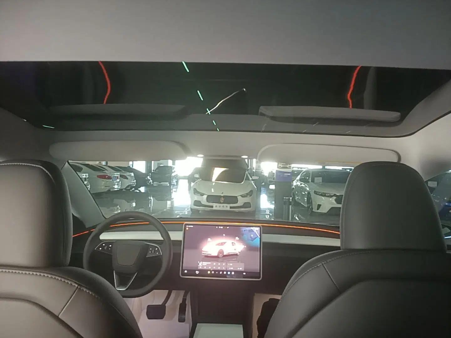 Tesla Model 3 2025 Rear-Wheel-Drive Version — миниатюра 21
