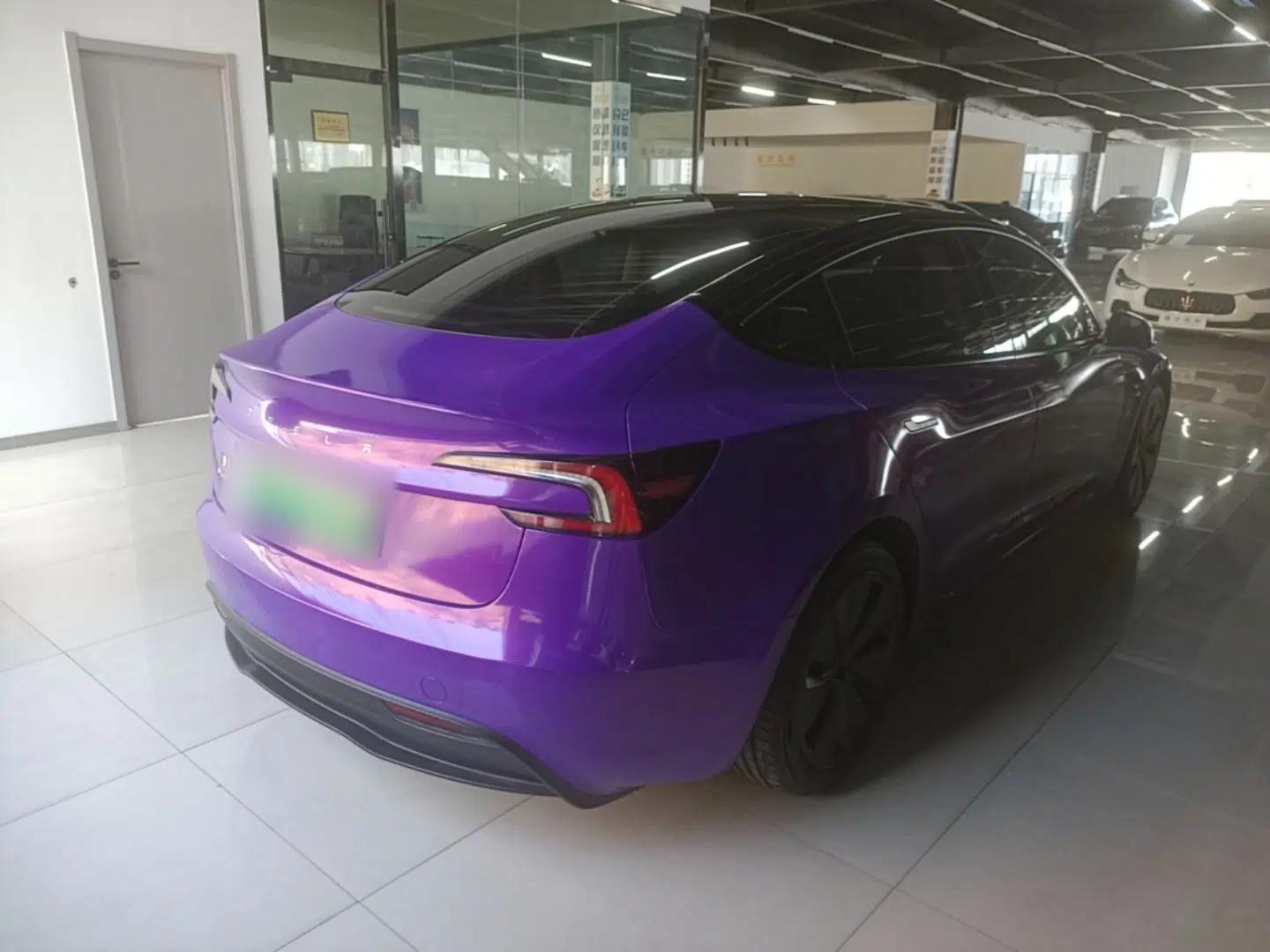 Tesla Model 3 2025 Rear-Wheel-Drive Version — миниатюра 6