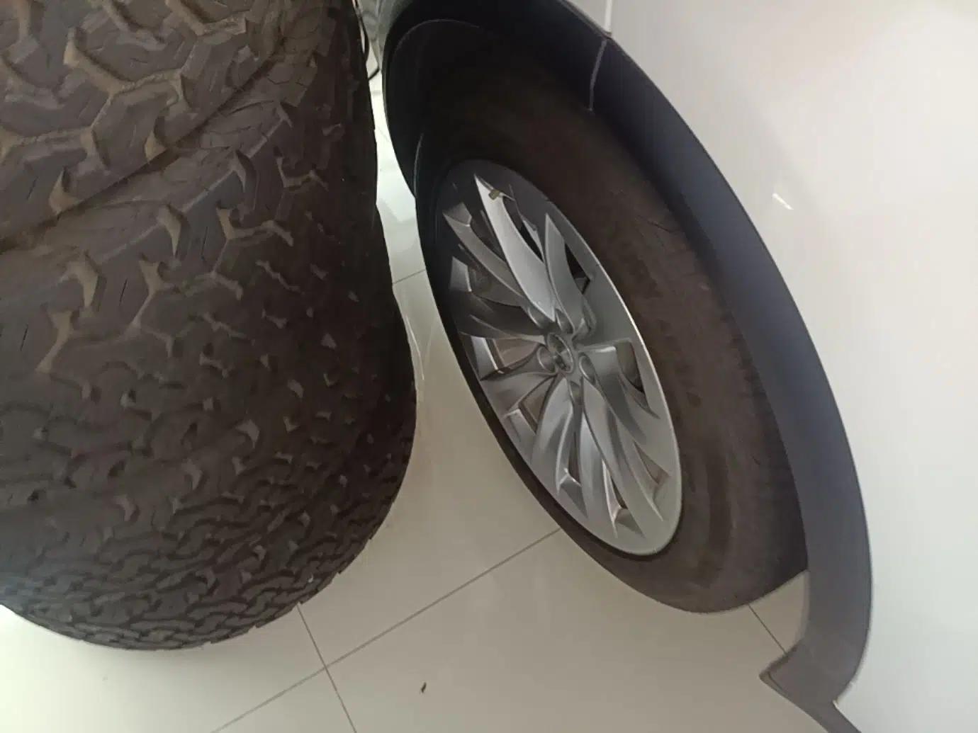 Tesla Model X 2020 Long-Range Upgrade Version — миниатюра 11