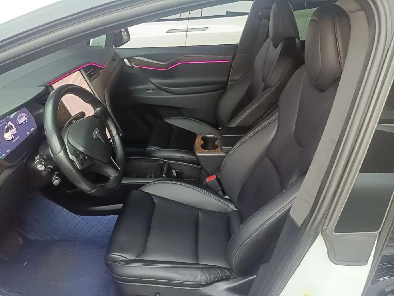 Tesla Model X 2020 Long-Range Upgrade Version — миниатюра 17