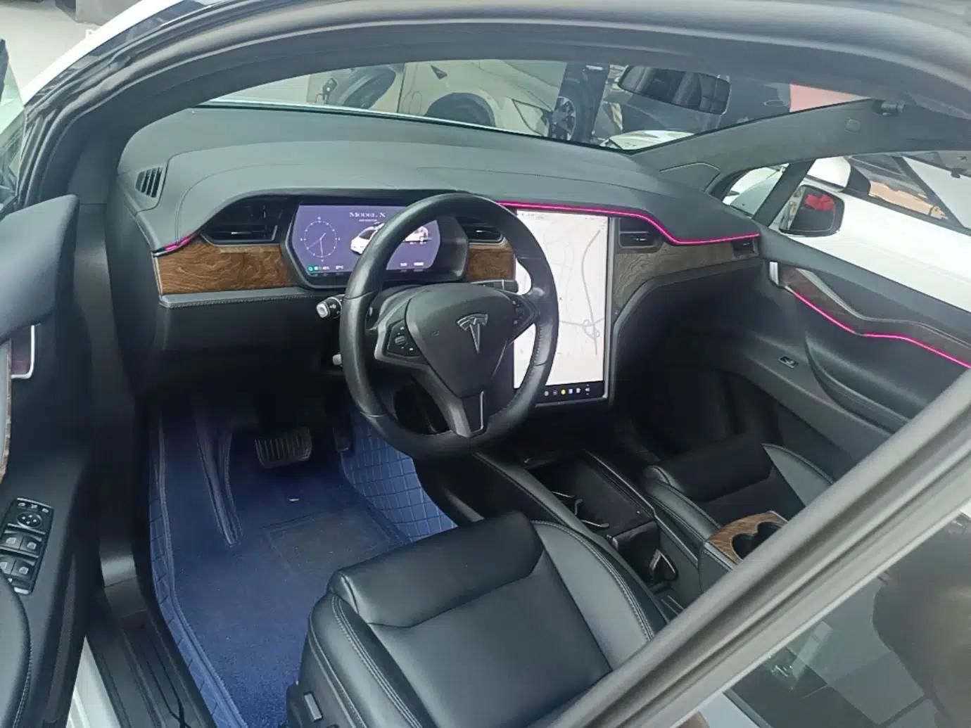 Tesla Model X 2020 Long-Range Upgrade Version — миниатюра 18