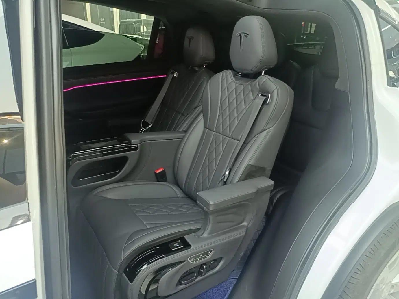 Tesla Model X 2020 Long-Range Upgrade Version — миниатюра 20