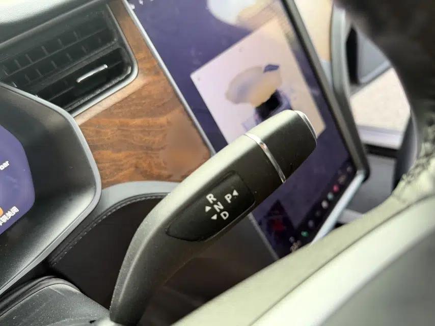 Tesla Model X 2019 Long-Range Version — миниатюра 22
