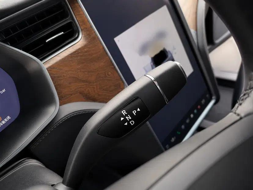 Tesla Model X 2019 Long-Range Version — миниатюра 36