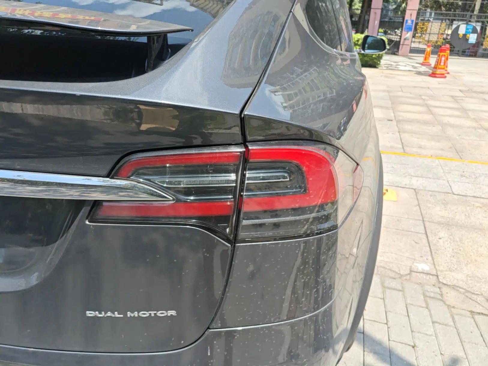 Tesla Model X 2019 Long-Range Version — миниатюра 9