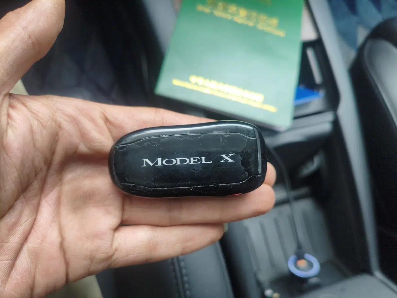 Tesla Model X 2019 Long-Range Version — миниатюра 17