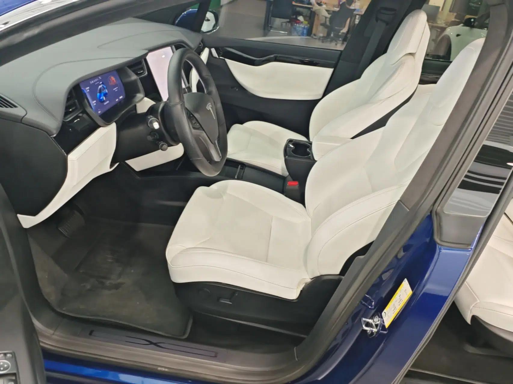 Tesla Model X 2019 Long-Range Version — миниатюра 17