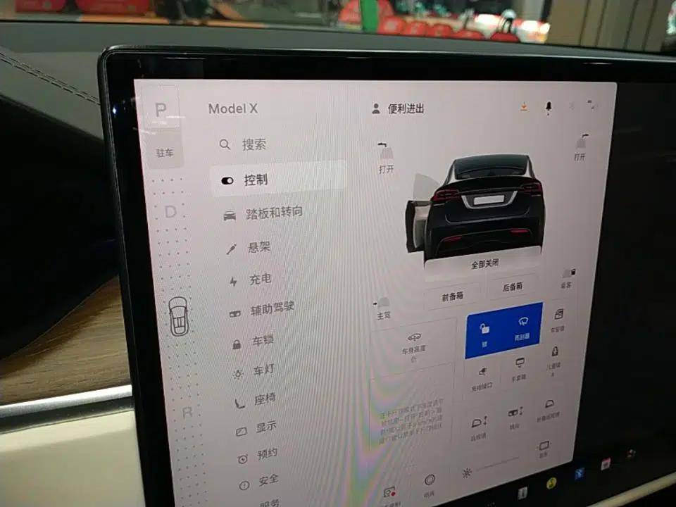 Tesla Model X 2023 Dual-Motor All-Wheel-Drive Version — миниатюра 16