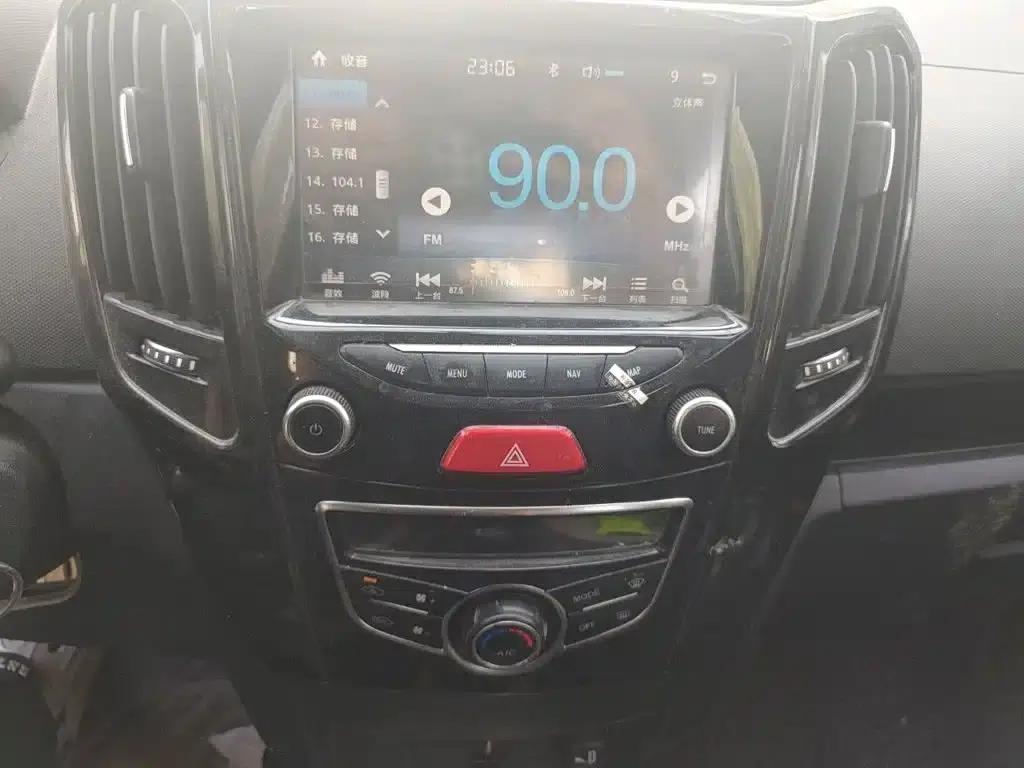 Great Wall M4 2012 1.5L Manual Deluxe Edition — миниатюра 10