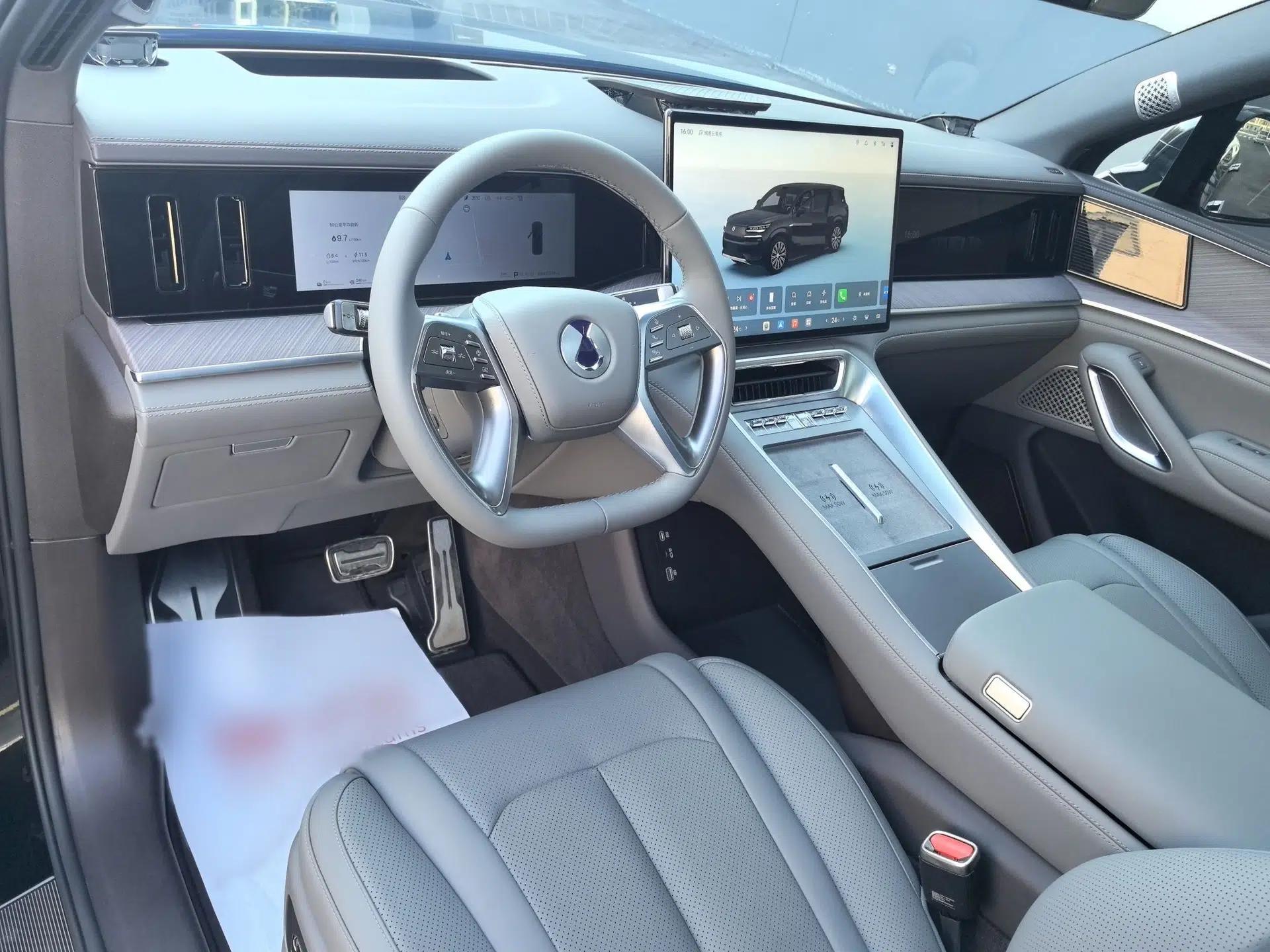 Denza N9 2025 Prestige Version — миниатюра 24