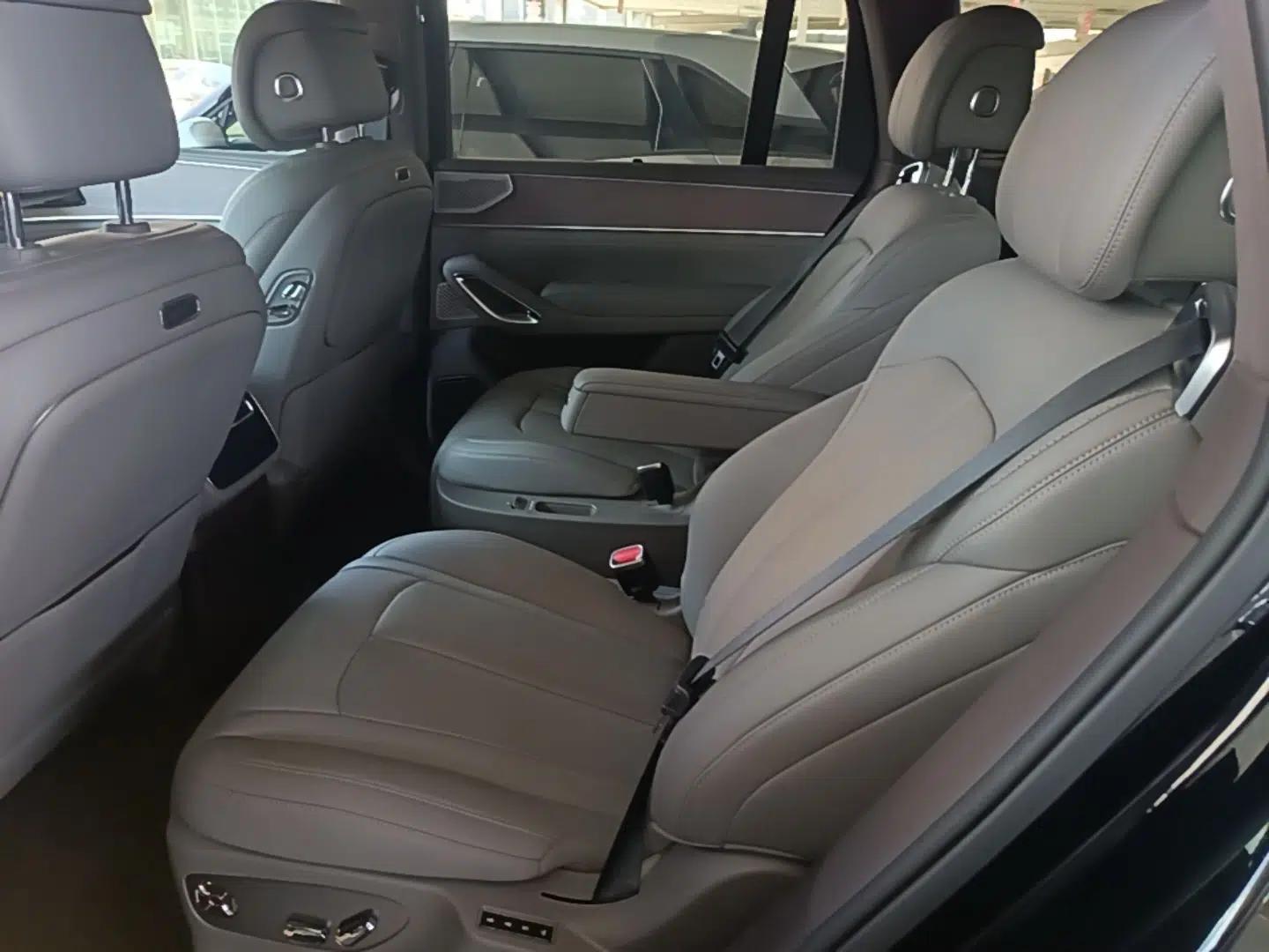 Denza N9 2025 Prestige Version — миниатюра 27