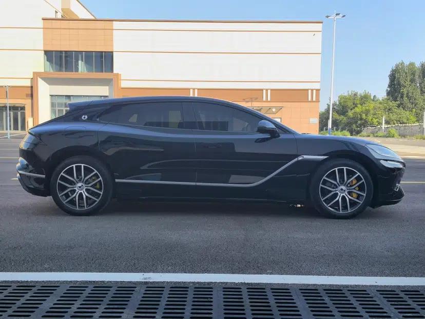 Denza Z9GT 2024 1100 Four-Wheel Drive Max Edition — миниатюра 13