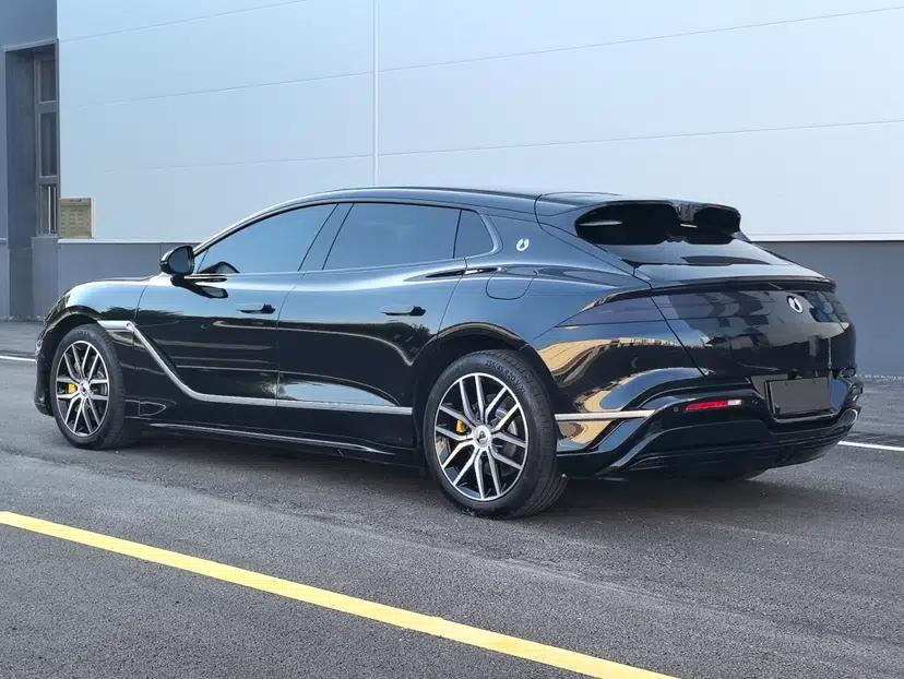 Denza Z9GT 2024 1100 Four-Wheel Drive Max Edition — миниатюра 15