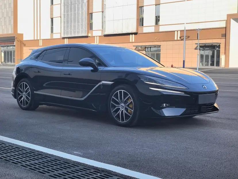 Denza Z9GT 2024 1100 Four-Wheel Drive Max Edition — миниатюра 18