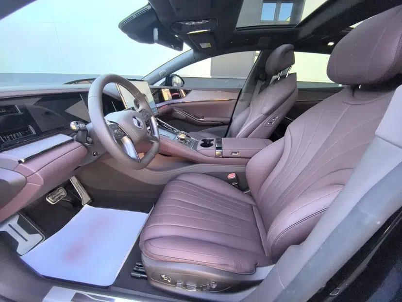 Denza Z9GT 2024 1100 Four-Wheel Drive Max Edition — миниатюра 34