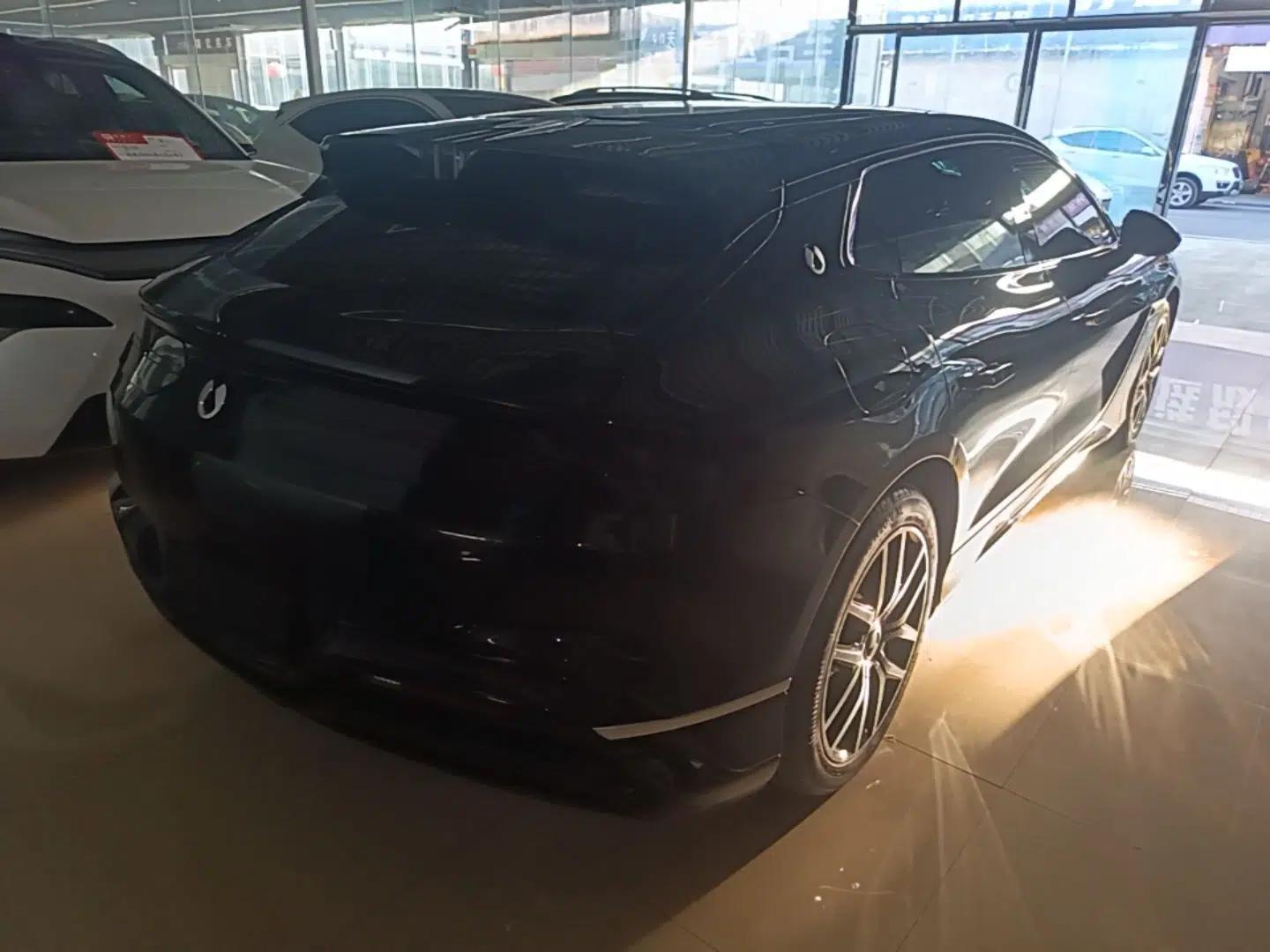 Denza Z9GT 2024 1100 Four-Wheel Drive Max Edition — миниатюра 6