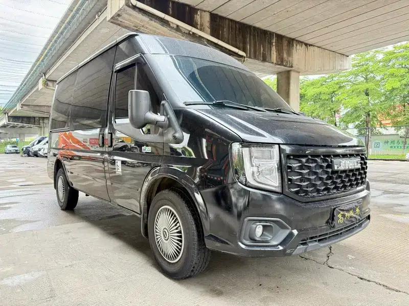 Fushun 2023 2.0T Automatic Diesel Mid-Wheelbase Mid-Roof Commercial Multi-Purpose Passenger Van (7 Seats) — миниатюра 3