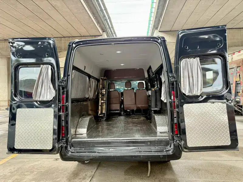 Fushun 2023 2.0T Automatic Diesel Mid-Wheelbase Mid-Roof Commercial Multi-Purpose Passenger Van (7 Seats) — миниатюра 22