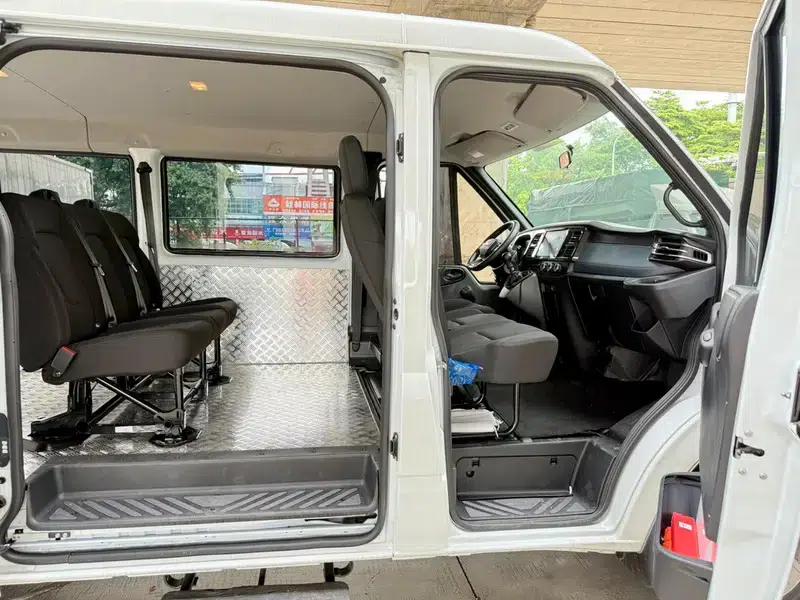 Fushun 2026 2.0T 6MT Diesel Short Wheelbase Low Roof Commercial Multi-Purpose Passenger Vehicle, 5/6 Seats, with Lift-Up Tailgate — миниатюра 25